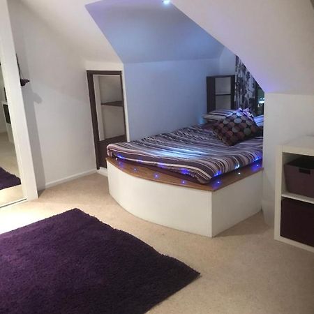 Top Floor In Beautiful Home Weymouth Eksteriør bilde