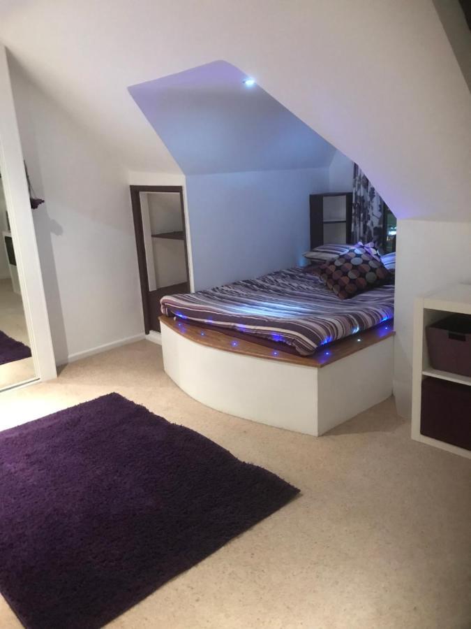 Top Floor In Beautiful Home Weymouth Eksteriør bilde